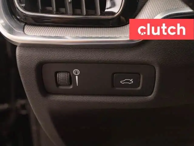 2020 Volvo S60 T6 AWD R-Design w/ Apple CarPlay & Android Auto,  dans Autos et camions dans Ottawa - Image 24