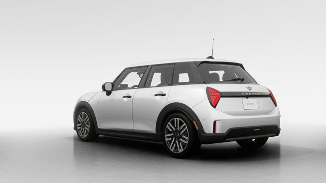 2025 MINI 5 Door Cooper C in Cars & Trucks in Laval / North Shore - Image 2