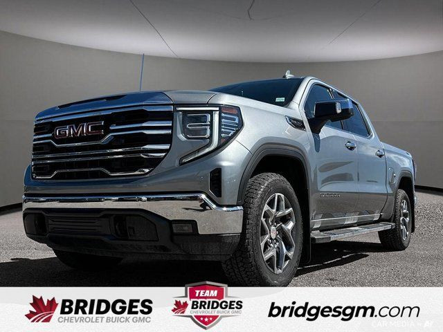 2025 GMC Sierra 1500 SLT | Apple Carplay | Heated Seats and in Cars & Trucks in Saskatoon