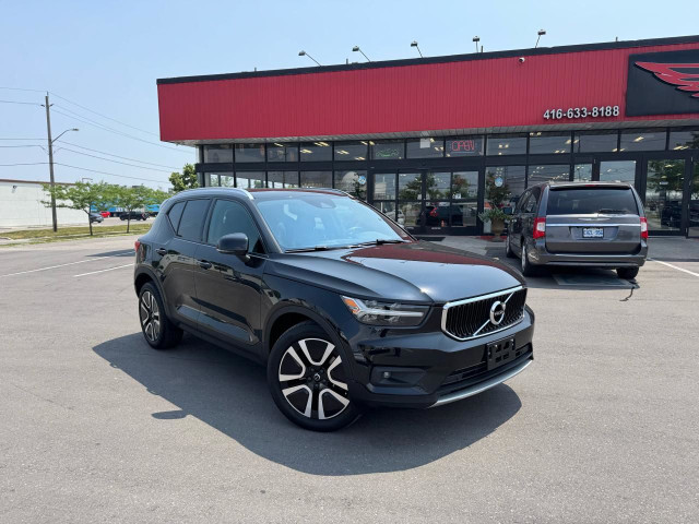 2020 Volvo XC40 MOMENTUM T5 AWD LEATHER PAN/ROOF B/SPOT CAMERA in Cars & Trucks in City of Toronto
