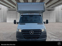 Mercedes-Benz Rive-Sud, la destination Mercedes-Benz par excellence. Bienvenue en première classe. D... (image 7)