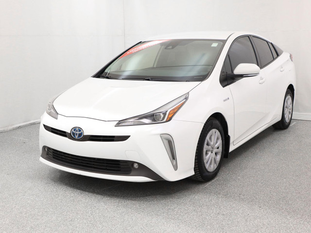2022 Toyota Prius Base AWD, HYBRIDE, SIÈGES CHAUFFANTS, APPLE CA in Cars & Trucks in Longueuil / South Shore
