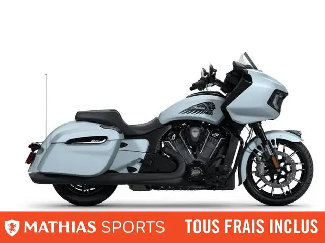 2025 INDIAN Challenger Dark Horse Audio in Sport Touring in Longueuil / South Shore - Image 2