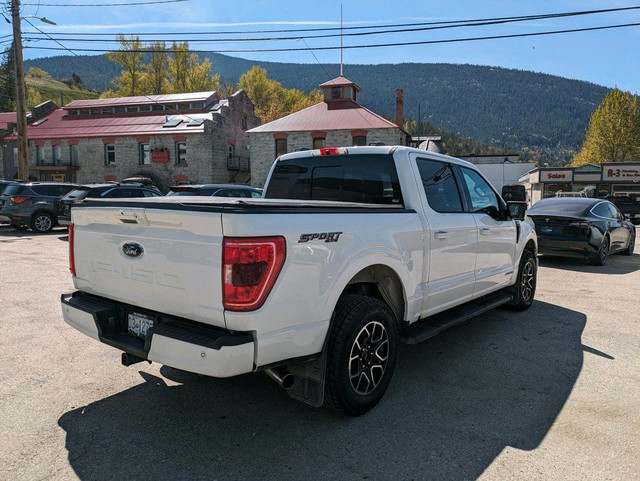 2021 Ford F-150 XLT 4WD SuperCrew 5.5' Box, 3.5L Powerboost Ful in Cars & Trucks in Nelson - Image 3