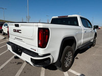 2022 GMC SIERRA 1500 LIMITED AT4 | 4WD | ACCIDENT FREE CARFAX | ONE OWNER HEATED SEATS HEATED STEERI... (image 7)