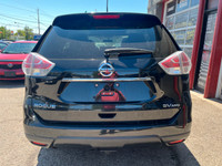 HERE IS A NICE CLEAN ACCIDENT FREE WELL MAINTAINED AWD RUGE WITH PANO ROOF FOR YOU LOOKS AND DRIVES... (image 4)
