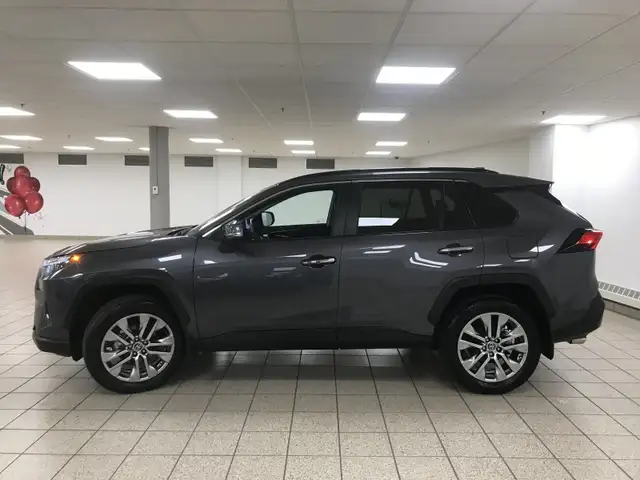 2024 Toyota RAV4 LIMITED in Cars & Trucks in Calgary - Image 8