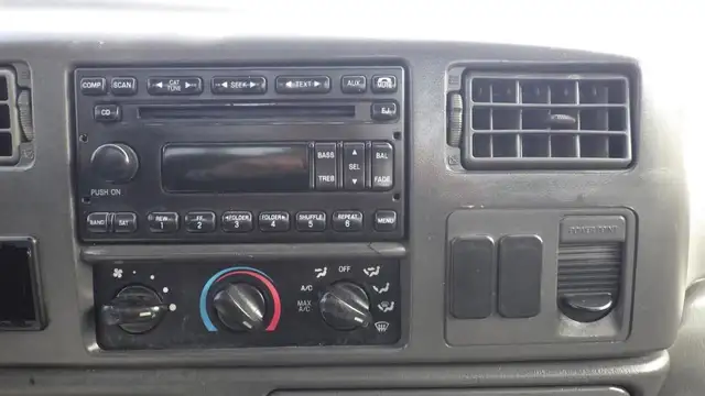 2008 ford F-750 18 Foot Flat Deck Regular Cab 2WD Diesel Dually  in Heavy Trucks in Richmond - Image 35