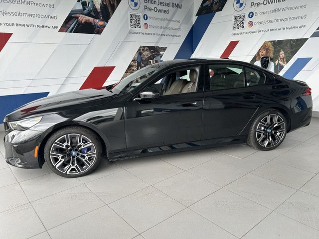2025 BMW i5 xDrive40 in Cars & Trucks in Vancouver - Image 2
