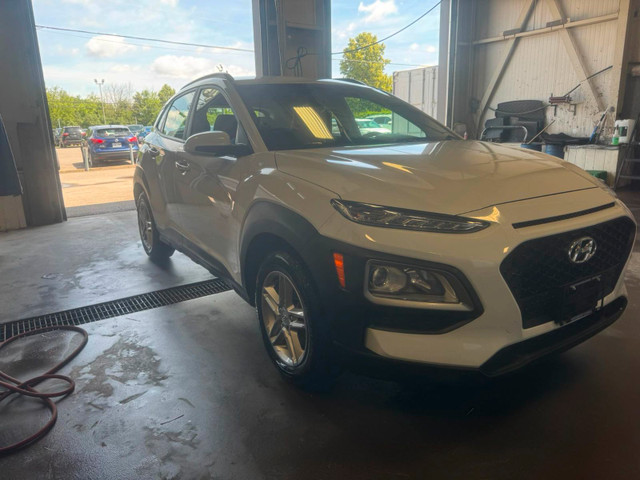 2021 Hyundai Kona Essential in Cars & Trucks in Ottawa - Image 3