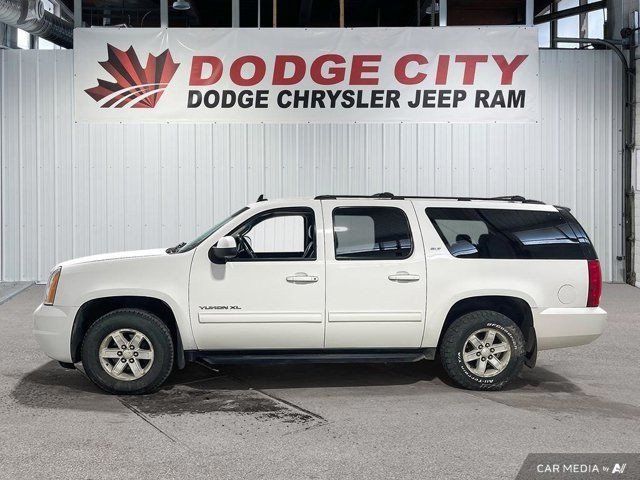 2014 GMC Yukon XL SLT in Cars & Trucks in Saskatoon - Image 2