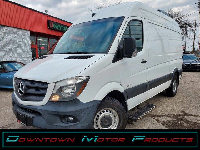  2016 Mercedes-Benz Sprinter 2500 144 High Roof *Rooftop A/C Uni in Cars & Trucks in London