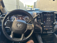 Low Mileage, Power Running Boards, Navigation, Wireless Charging, Cooled Seats, Leather Seats! Hurry... (image 7)