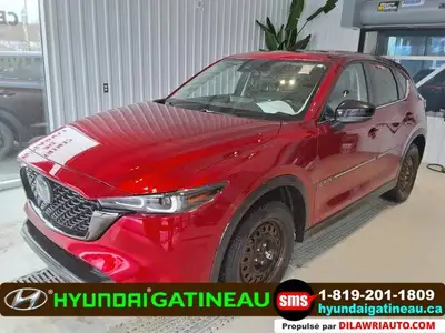 This Mazda CX-5 delivers a Regular Unleaded I-4 2.5 L/152 engine powering this Automatic transmissio...