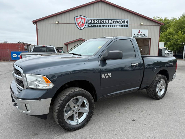 2015 Ram 1500 SLT REG S/B 4X4 in Cars & Trucks in Belleville - Image 3