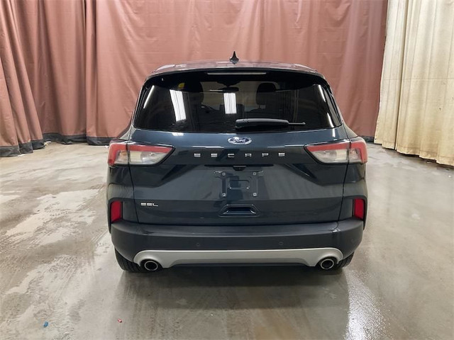 2022 Ford Escape SEL AWD - Power Liftgate - Park Assist in Cars & Trucks in Fort McMurray - Image 4