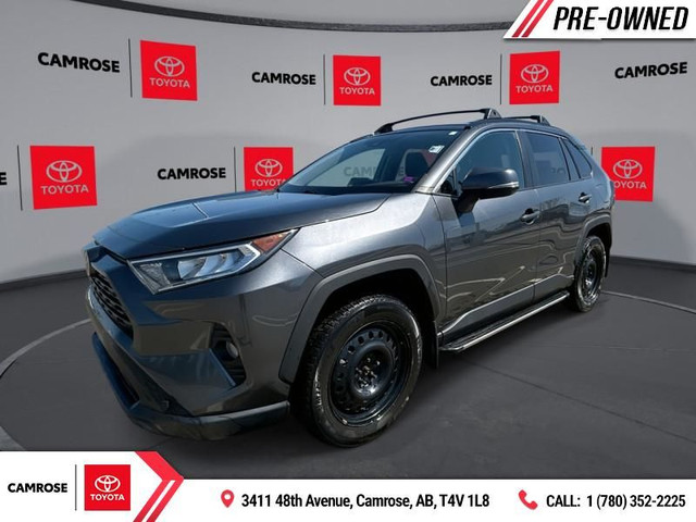 2020 Toyota RAV4 XLE AWD - Sunroof - Power Liftgate in Cars & Trucks in Edmonton