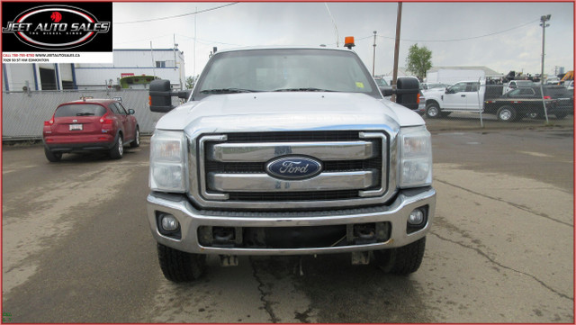 2016 Ford F-350 XLT CREW CAB FLAT DECK in Cars & Trucks in Edmonton - Image 3