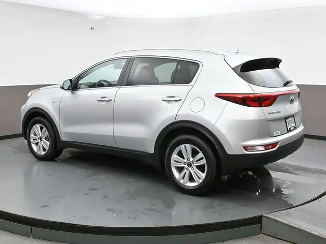 2017 Kia Sportage One Owner & Fully Certified Only 78K !!! LX, A in Cars & Trucks in City of Halifax - Image 24