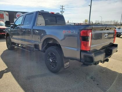 2024 Ford F-350 XLT CREW CAB 4X4 6.5' BOX DIESEL in Cars & Trucks in Strathcona County - Image 3