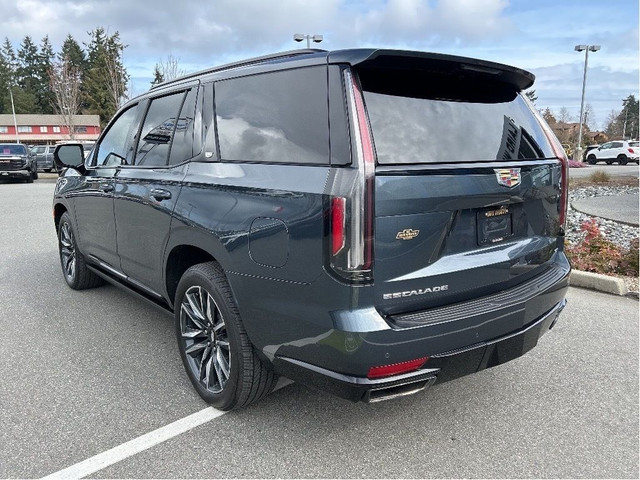  2021 Cadillac Escalade in Cars & Trucks in Nanaimo - Image 3