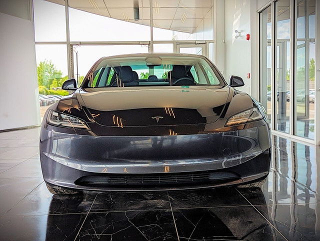 2024 Tesla Model 3 Long Range in Cars & Trucks in City of Montréal - Image 2
