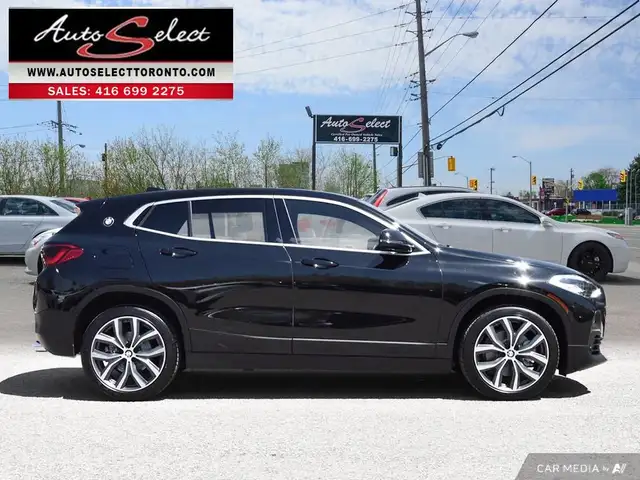 2019 BMW X2 xDrive28i AWD - Black on Red - Technology Pkg - C... in Cars & Trucks in City of Toronto - Image 4