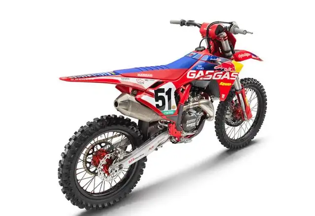 2024 GAS GAS MC 450F FACTORY EDITION in Dirt Bikes & Motocross in Laval / North Shore - Image 4