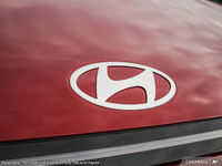 This Hyundai Kona has a strong Intercooled Turbo Regular Unleaded I-4 1.6 L/98 engine powering this... (image 8)