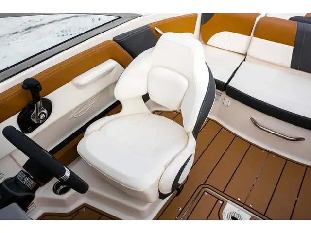 2025 Chaparral 21 SSI in Powerboats & Motorboats in Québec City - Image 30