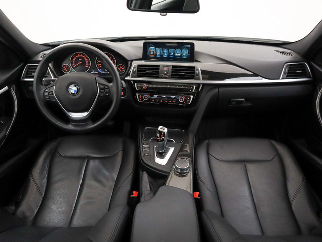 2017 BMW 3 Series 330i xDrive 330i xDrive | Premium Essential, V in Cars & Trucks in Longueuil / South Shore - Image 2