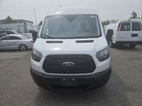 NEW ARRIVAL - TWO TO CHOOSE - OFF FULL MAINTENANCE LEASE - CLEAN CARFAX - ALL SERVICE RECORDS - 2018... (image 1)