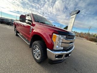 2017 Ford Super Duty F-350 SRW Lariat in Cars & Trucks in Medicine Hat - Image 3
