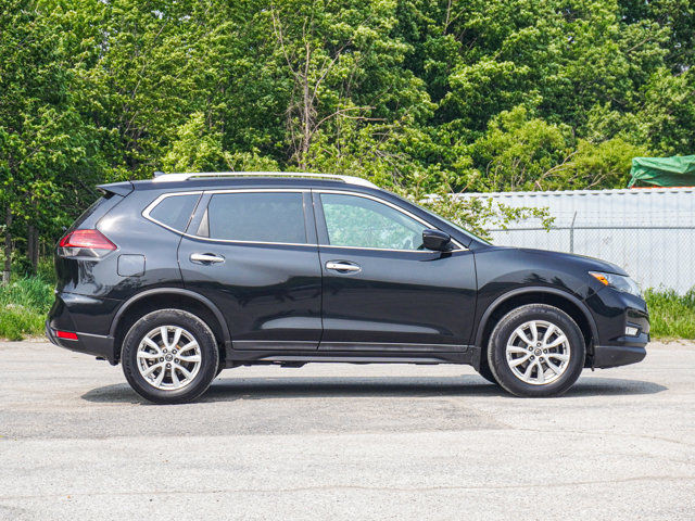 2017 Nissan Rogue SV- Heated Seats - Rear Camera - AWD in Cars & Trucks in Barrie - Image 2