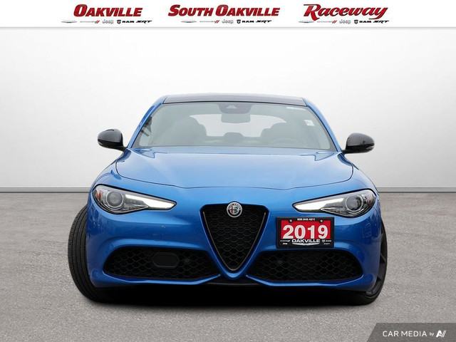 2019 Alfa Romeo Giulia Ti SPORT | AWD | SUNROOF | MISANO BLUE |  in Cars & Trucks in Oakville / Halton Region - Image 2