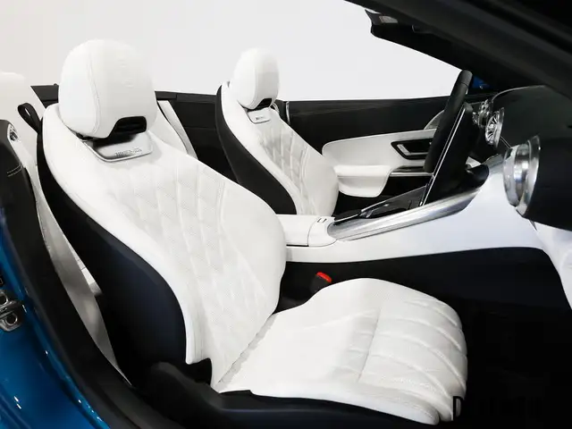 2022 Mercedes-Benz SL-Class AMG SL63 Roadster 577hp Hyper Blue M in Cars & Trucks in Laval / North Shore - Image 12