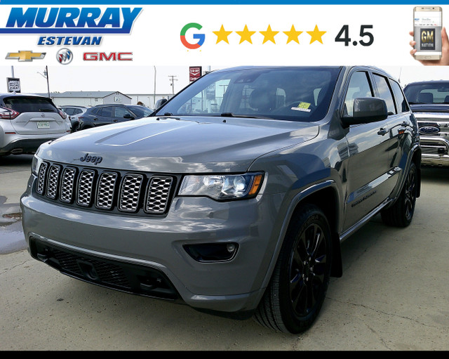 2021 Jeep Grand Cherokee Altitude 4WD/ HEATED SEATS/ SUNROOF/ TO in Cars & Trucks in Regina