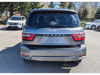 4WD, 13 Speakers, 3rd row seats: split-bench, Air Conditioning, Anti-whiplash front head restraints,... (image 5)