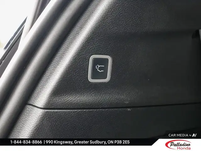 2019 Chrysler Pacifica Limited in Cars & Trucks in Sudbury - Image 31