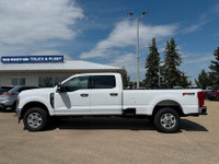 AMVIC Licensed Engine: 8 Cylinder Engine 7.3L Safety Equipment ABS And Driveline Traction Control Si... (image 5)