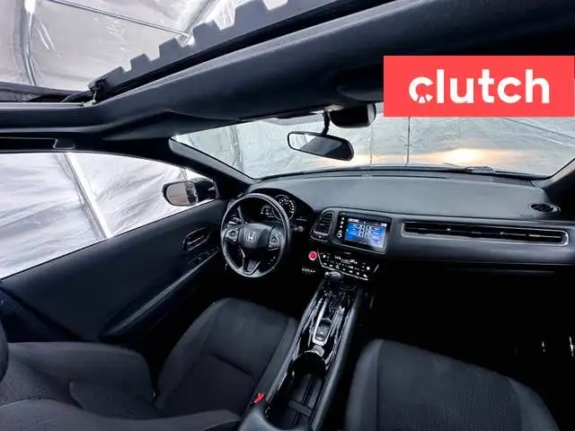2019 Honda HR-V Sport AWD w/ Apple CarPlay, Heated Front Seats,  dans Autos et camions dans Ottawa - Image 17