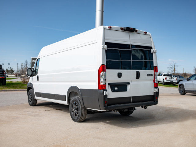 2025 Ram ProMaster Cargo Van SLT+ in Cars & Trucks in Barrie - Image 3