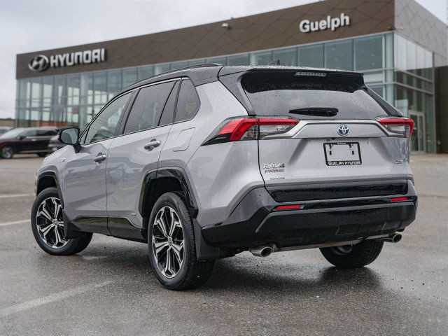 2023 Toyota RAV4 Prime XSE AWD | Sunroof | Leather | Wireless in Cars & Trucks in Guelph - Image 4
