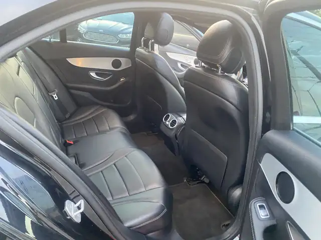2016 Mercedes-Benz C-Class 4dr Sdn C300 4MATIC dans Autos et camions dans Ville de Toronto - Image 12