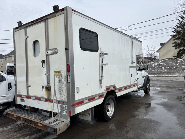 2017 Ram 5500 ST dans Autos et camions  à Laval/Rive Nord - Image 4