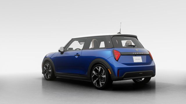 2025 MINI 3 Door Cooper S dans Autos et camions  à Laval/Rive Nord - Image 2