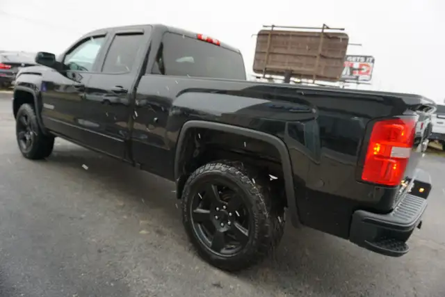 2016 GMC Sierra 1500 in Cars & Trucks in Oakville / Halton Region - Image 5