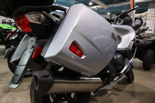 2014 Triumph Throphy SE Silver *REDUCED PRICE* in Street, Cruisers & Choppers in Edmonton - Image 2