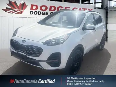 This Kia Sportage delivers a Intercooled Turbo Regular Unleaded I-4 2.0 L/122 engine powering this A...