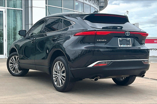 2022 Toyota Venza Hybrid Venza XLE in Cars & Trucks in Mississauga / Peel Region - Image 4